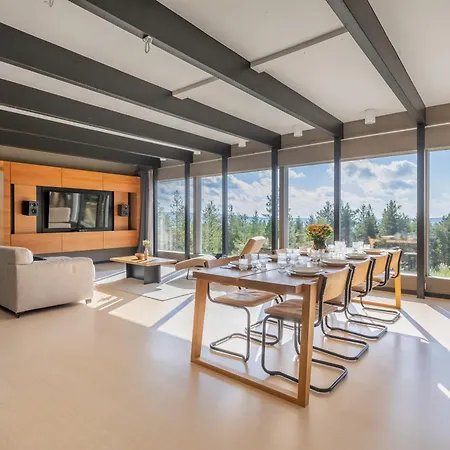 Villa Hillside Polar